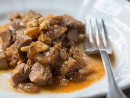 Langue De Boeuf Aux Pignons De Pin Recettes Recette Langue De Boeuf Recette Boeuf