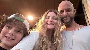 Meredith Springer's Instagram, Twitter & Facebook