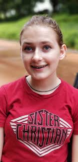 Melanie Dickens (@fuzzymelanie29)