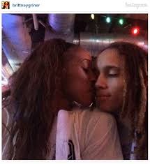 Brittney Griner Proposes To Girlfriend Glory Johnson