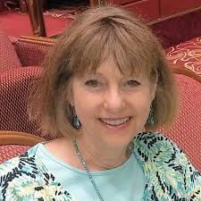 Liz McGee (@lizwatercolors)