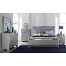 Find bedroom vanities at wayfair. Allura Panel Bedroom Set W Lighting Silver By Homelegance Furniturepick
