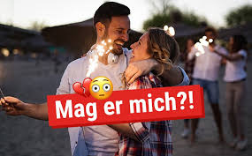 Aber mit der verwirrung ist jetzt schluss! 5 Grunde Dass Er Dich Wirklich Mag Gossip The Impish Ink