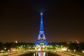 La tour eiffel vue du trocadero de nuit. La Tour Eiffel Est Bleue La Nuit Photo Et Image Archives Des Concours Concours Photos De Nuit 2006 2008 Images Fotocommunity