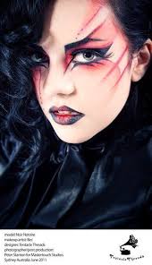 Belleza o arte? Impresionante maquillaje Avant Garde...