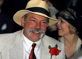 Ginger Beck's Instagram, Twitter & Facebook