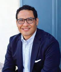 Azucena Bravo's Instagram, Twitter & Facebook