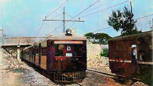 Early electrified suburban train in India