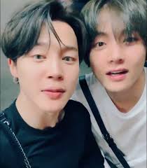 Army Twitter Can T Help But Speculate What 2 Bts Members Did On Their Day Off Culture