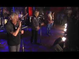 Mama S Table Official Video By The Oak Ridge Boys Jamey Johnson Wrote This Song Of Love Family And Remem The Oak Ridge Boys Country Music Videos Gospel Music