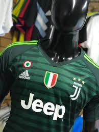El presidente argentino alberto fernández con su par español, pedro sánchez, en buenos aires, 9 de junio de 2021agustin marcarian / reuters. Camiseta Arquero Juventus 2018 2019 Futbol De Primera