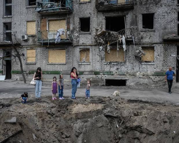 War in Ukraine: Kyiv spends sleepless nights underground as Russia  intensifies attacks