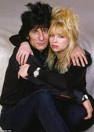 How Ronnie Destroyed Our Marriage After 35 Years Jo Wood Tells Her Definitive And Explosive Story Jo Wood Ronnie Wood Wife Rolling Stones