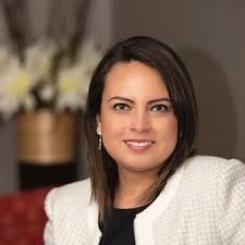 Karla Badillo, Mortgage Broker