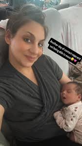 Soaking it all in💗🥰👩🏻‍🍼