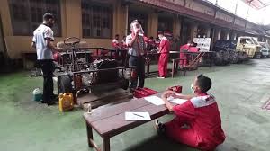 Smk agama matang kuching sihtnumber 93050. Dilanda Kejenuhan 2 200 Siswa Smkn 2 Jogja Gelar Pembelajaran Tatap Muka Suara Jogja