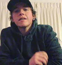 Man who became addicted to ice at 14 quit 'cold turkey' when he learnt he  was going to be a dad