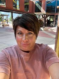 Friends in Gilbert who enjoy the outdoors and comedy