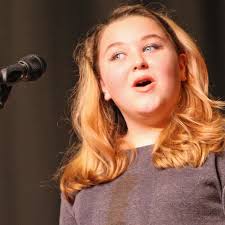 LOOK: Lois reclaims Chair at Anglesey YFC Eisteddfod