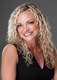 Julie Winans's Instagram, Twitter & Facebook