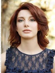 Medium Length Wavy Hairstyles With Side Bangs For Layered Hair Medium Length Wavy Hair Wavy Hairstyles Medium Medium Hair Styles