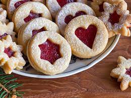 spitzbuben backen omas rezept fur leckere linzer platzchen liebenswert rezepte backen weihnachten platzchen backen weihnachten platzchen rezept einfach