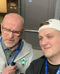 Thomas Helt's Instagram, Twitter & Facebook