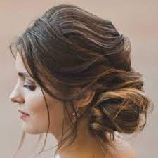 Acconciature capelli lunghi e raccolti: Acconciature Capelli Lunghi Idee E Modi Veloci Per Pettinarli