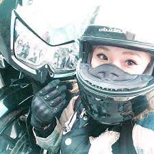 pin by 徳田 新之助 on ヘルメット女性 biker girl bike gear bike
