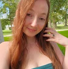 Veronica Mcmanus's Instagram, Twitter & Facebook