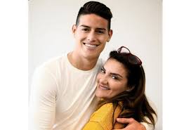 A pesar de que una publicación aseguró que shannon de lima era la mamá de samuel, la modelo no se ha dejado ver con su pareja o el bebé, ni tampoco ha declarado nada al respecto… hasta ahora. Medellin Pilar Rubio Madre De James Publica Fotografia De Samuel Rcn Radio