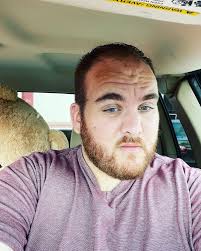 HowdyDoody, I'm Kenneth, just your average very tall and fuzzy gamer bear  🐻 ❤️ Don't be shy, just DM me with a smile and a greeting. 😘