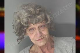 Alicia Starnes's Instagram, Twitter & Facebook