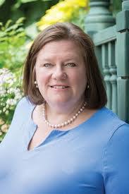 Kim Basco's Instagram, Twitter & Facebook