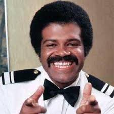 Amy Storms 🌻 (@NolaMomfia)