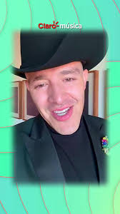 ¡A que no te sabías estos datos del #Señorazo @Luis Alfonso! 🫣🎶 Sigue  dándole PLAY a #Chismofilia en #Claromúsica. 🔥 . #LuisAlfonso  #BandaPopular #cantautor