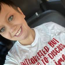 Amy Gurley's Instagram, Twitter & Facebook