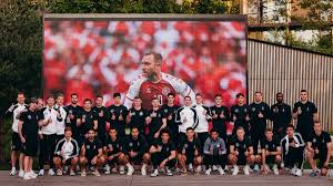 انتهت مباراة ألمانيا وفرنسا اليوم الثلاثاء بفوز منتخب فرنسا بهدف للاشئ في المواجهة التى اقيمت على ملعب أليانز أرينا لحساب منافسات الجولة الاولي من يورو 2020. Ø´Ø¨ÙƒØ© Rm4arab On Twitter ØªÙˆÙ†ÙŠ ÙƒØ±ÙˆØ³ Ù…Ø¹ Ø¨Ø§Ù‚ÙŠ Ù„Ø§Ø¹Ø¨ÙŠÙ† Ù…Ù†ØªØ®Ø¨ Ø£Ù„Ù…Ø§Ù†ÙŠØ§ ÙŠØ¯Ø¹Ù…ÙˆÙ† ÙƒØ±ÙŠØ³ØªÙŠØ§Ù† Ø¥ÙŠØ±ÙŠÙƒØ³ÙŠÙ† Https T Co Jxl1igigba Twitter