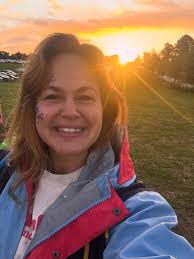 Time for a trek in the Cotswolds… the fourth trek of the year for  @coppafeel ❤️ Incredible to see so many people coming together to take