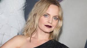 We update gallery with only quality interesting photos. American Beauty Mena Suvari Wird 42 Und Mutter