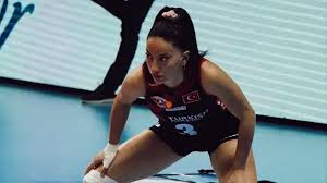 Buse yıldırım'ın sunduğu programlar/ çalıştığı kanallar. Bir Liberodan Daha Fazlasi Berin Yildirim Voleybol Magazin Voleybolun Renkli Dunyasi