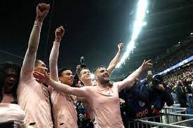 6:01 football is here 180 910. What Happened In Manchester United Dressing Room After Paris Saint Germain Win Manchester Evening News