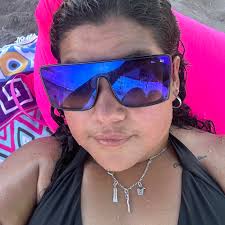 Buen día estimados Estoy pensando en arrendar mi auto para aplicaciones con  contrato de arriendo pero tengo la duda de como hacer que el conductor  pague el TAG.... Eso también va en