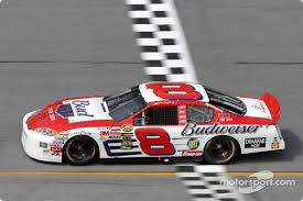 The driver then drove into the outside wall and. Fotostrecke Die 75 Schonsten Nascar Designs Fur Dale Earnhardt Jr