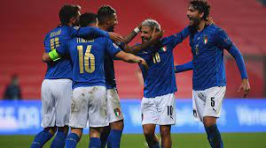 Eine woche vor dem eröffnungsspiel der paneuropäischen endrunde gegen die türkei am kommenden freitag in rom fertigte das team von nationaltrainer roberto mancini die auswahl tschechiens im letzten test mit 4:0 (2:0) ab. Nations League Italien Lasst Polen Keine Chance Eurosport