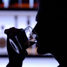 Wer gönnt sich nicht ab und zu ein kühles bier oder glas wein. Alkoholkrankheit Betroffene Berichten Von Der Sucht Ihrer Eltern Stern De