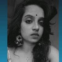 Ayushi Parmar's Instagram, Twitter & Facebook