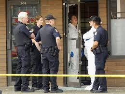 2 injured in shooting at vancouver medical building. Manhunt On For Vancouver Gunmen Ctv News