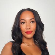 Demi Wright (@_demiwright_)