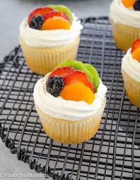 Fruit Tart Vanilla Cupcakes Freshfruitcake Fruit Tart Vanilla Cupcakes Are Light Vanilla Cupcakes Filled With Pastry Spring Desserts Fresh Fruit Cake Desserts